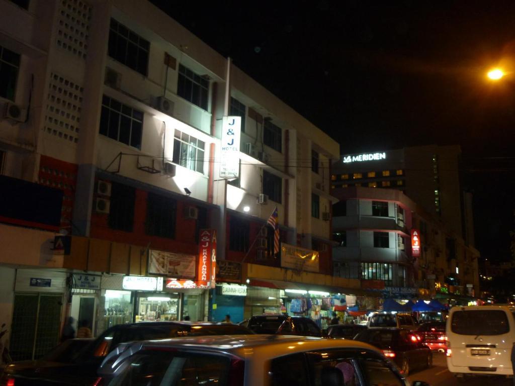 J &J Hotel Kota Kinabalu Exterior photo